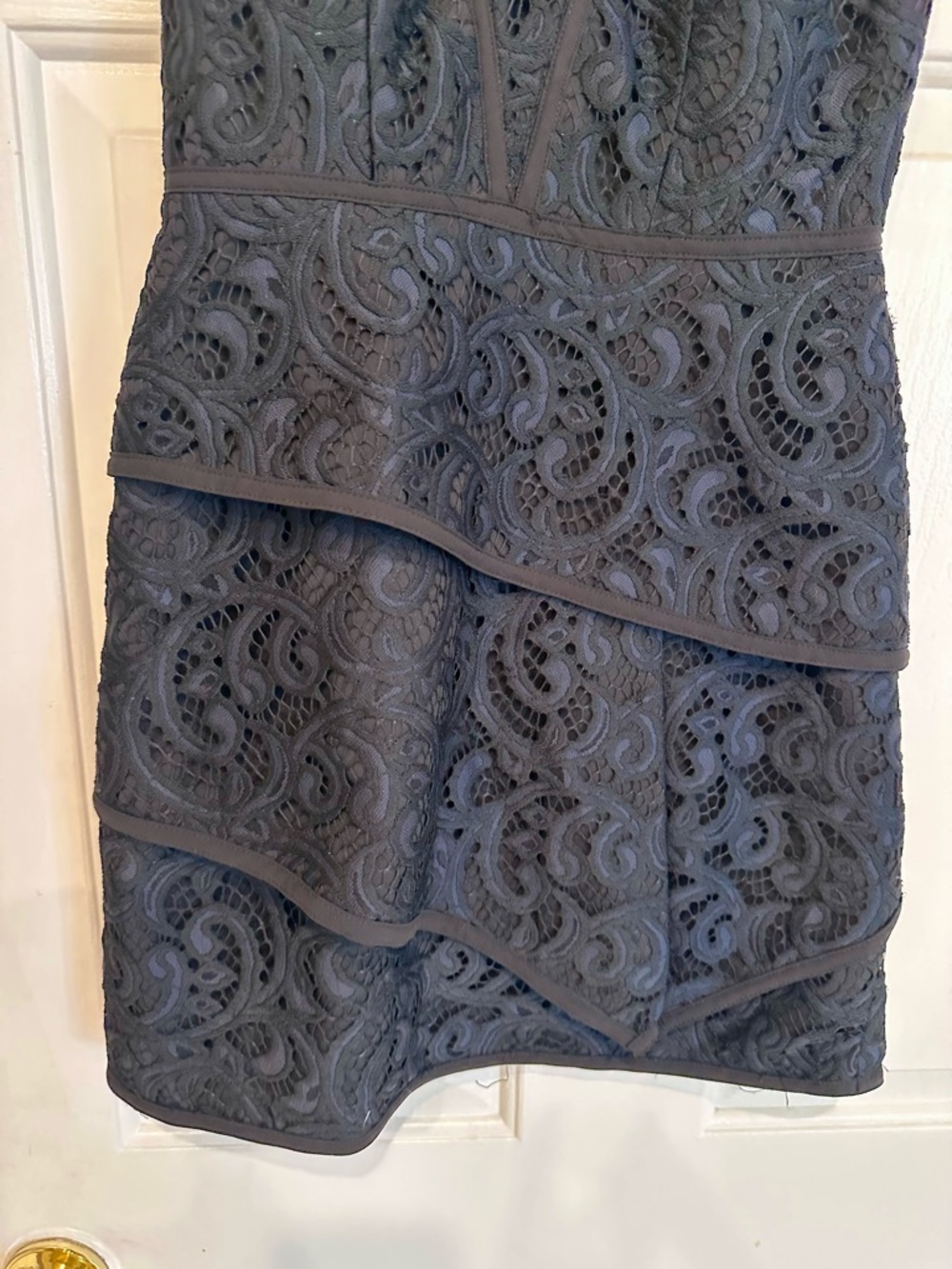 BCBGMAXAZRIA Navy Lace Dress Asymmetrical Tiered Illusion Neck Size 0 Whimsygoth - Picture 6 of 12
